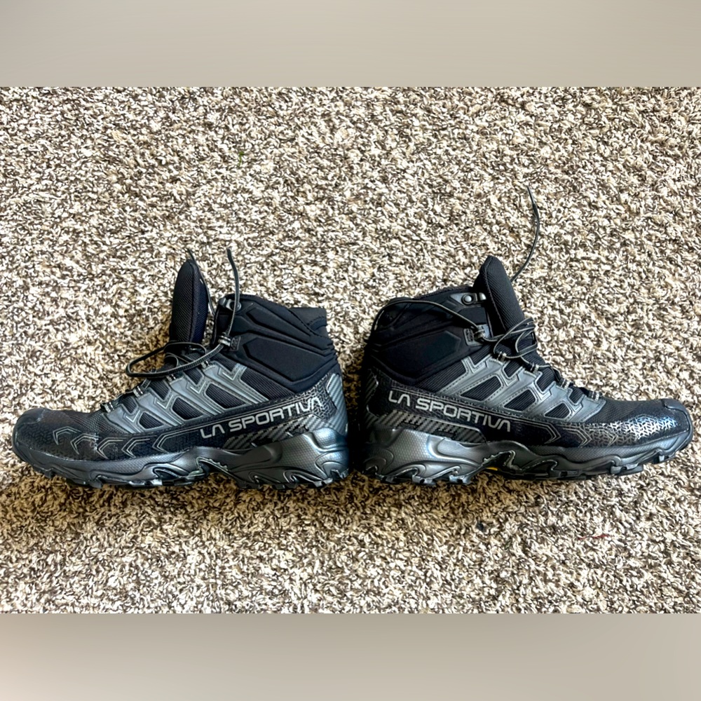 La Sportiva Ultra Raptor Mid GTX Hiking Shoe (wide)